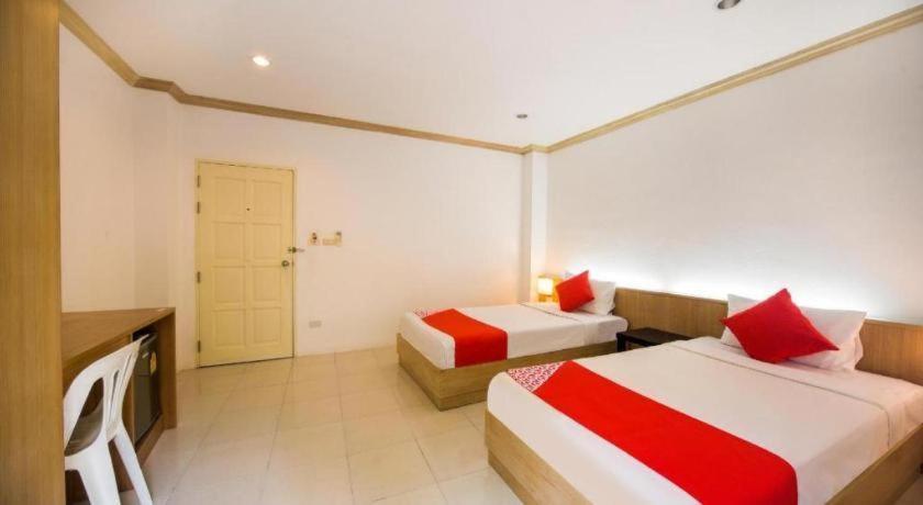Oyo 232 Hometel 3*